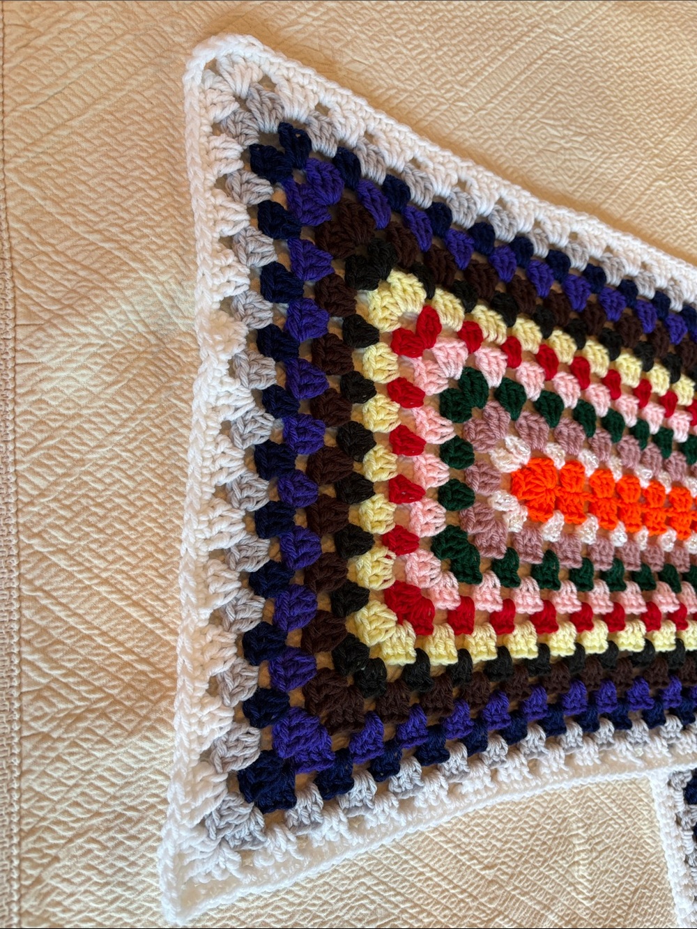 Handcrafted Multicolor Crochet Throw Runner - White Trim Decorative Clear Bids ! - Picture 6 of 9